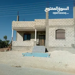  3 بيت للبيع المريجمه