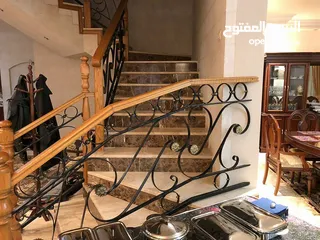  5 فيلا مستقلة للإيجار مفروشة بالكامل مكونه من 5 نوم