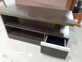  1 طاوله شاشه للبيع