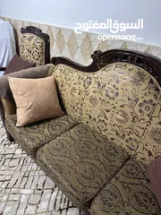  6 طقمين كنب بحالة ممتازة للبيع بسعر ممتاز