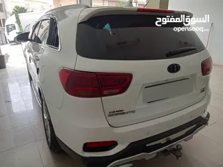  4 كيا سيرونتو 2018فل اضافات  زي ما انت شايف بس محتاج الصلاه عل نبي الرجاء التواصل للمعني الجب فحصو نضي