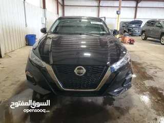  3 Nissan Altima model 2019 SR FULL OPTION Color is black interior interior is also black