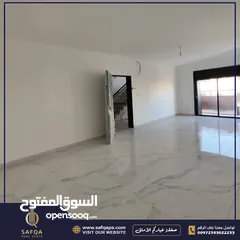  8 شقة مميزة لم تسكن مسبقاً للبيع بالطيرة  ​/عقار رقم : B1710