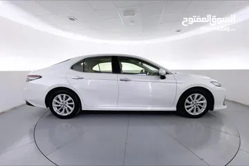  7 2022 Toyota Camry SE  • Flood free • 1.99% financing rate