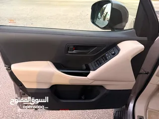 21 تويوتا لاندكروزر 2022 GXR بحاله الوكاله فحص كامل فل كامل ماشي 24 الف فقط صيانه الشركه
