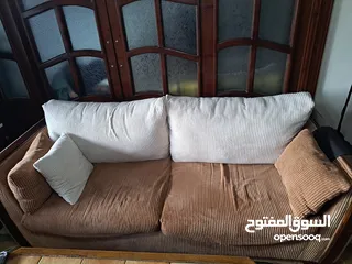  7 طقم جلوس امريكي فاخر جدا خشب زان لون بني وقماش ابيض مقلم عريض كاردروير