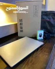  4 لاب توب جديد بالكرتونه