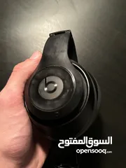  1 سماعات Beats Studio 3 headphones