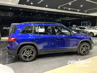  4 Mercedes-Benz GLB200 Model 2022