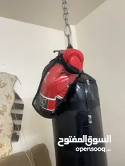  1 كيس ملاكمه بحالة الوكاله اشتريته وما استخدمته 40 k