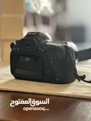  6 كاميرا كانون 6d mark ii مع عدستين كانون