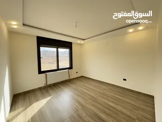  16 شقة فاخره للبيع طابق اول مساحة 235م بكردور عبدون(عميش) بسعر مميز