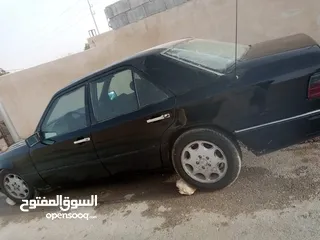  8 للبيع سيارة مرسيدس موديل 1985