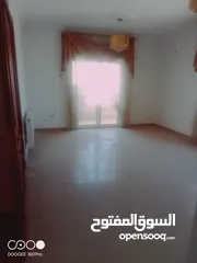  2 شقة للبيع طابق ثالث مع روف