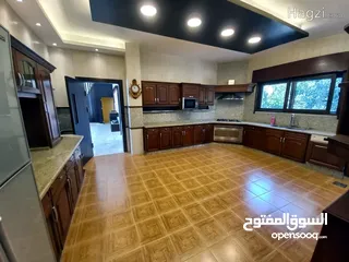  8 فيلا غير مفروشة للإيجار 486م2 ( Property 17355 ) سنوي فقط