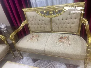  2 طقم كنب ملوكي ولا عيب فيه