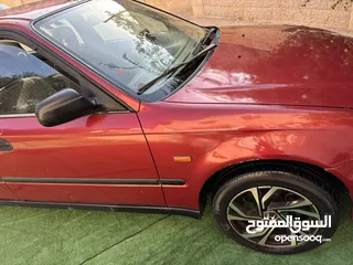  3 هوندا سيفيك تعتبر السياره في وضع جيد جدا من حيث حالتها القياديه  لا يوجد ضربات في الشصي