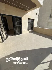  1 شقة ارضية مع مدخل خاص و ترس في البنيات قرب مدارس الحصاد