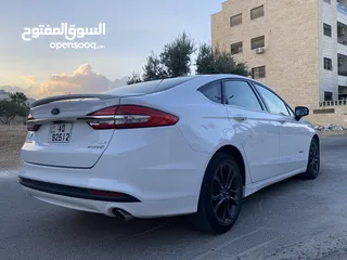  6 FORD FUSION SE SPORT 2018