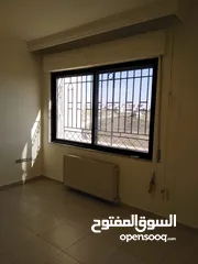  22 شقه للايجار في عبدون المساحه 220م