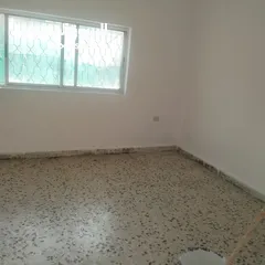  3 منزل للبيع طابق ثاني على شارع رئيسي في ايدون على إشارة ايدون