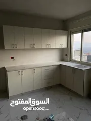  6 دفعة 1000 شيكل والباقي شيكات وفصل المطبخ الي بناسبك