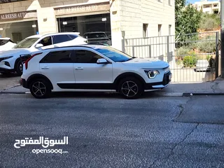 7 حبيب بدور توفر بنزين بس كيا نيرو اوفر سيارة في السوق