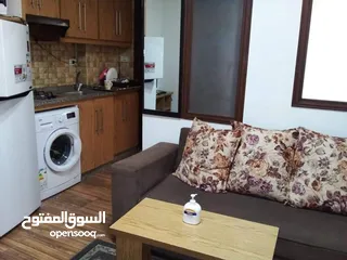  18 ستوديو للإيجار شارع الجامعه من المالك مباشرة