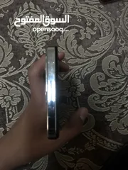  5 تلفون infinix hot 40i بحالة جيدا مع كرتونة وشاحن الاصلي +كفر
