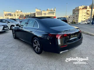  7 مرسيدس E200 غرافيت 2024 بانوراما ميموري كاميرات فرش كميل بحالة الزيرو عداد 6 الف كيلومتر فقط!!!