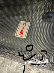  3 ارضيات سيارات للبيع  للبيع  في عمان