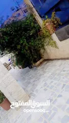  4 بيت مستقل للبيع في حي القمر الزواهره