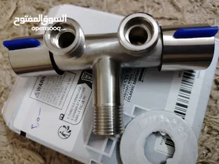  10 متفرقات و نثريات و إكسسوارات جديدة بحال الوكالة للبيع