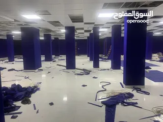  17 فني تركيب ارضيات باركيه-فني تركيب موكيت -تركيب بلاط موكيت -تركيب مسارح