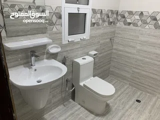  23 شقة واسعة بتشطيبات حديثة خلف وكالة هوندا Spacious Ground floor Flat Behind Honda