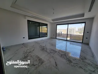 1 شقة فارغة للبيع بالقرب من دير غبار - ref : 14588