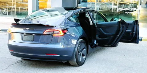  12 تيسلا 2023 model 3 فحص كامل اوتوسكور +B بحالة الوكالة لون فيراني مميز للبيع بسعر لقطة ومحروووق