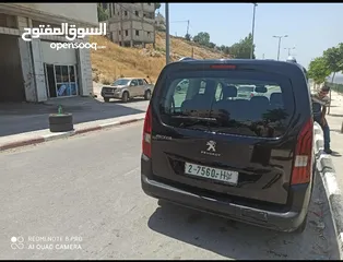  2 بيجو ريفتر لون اسود للبيع
