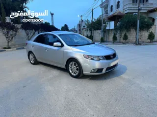  4 كيا فورتي 2012 فتحة سقف ماطور 1600 اوتوماتيك نخب