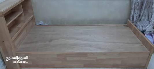  2 تخت استعمال بسيط