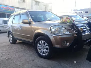  2 هوندا CR V فحص 2جيد خلفي وأمامي مضروب علا راس الجب بحاله ممتازه ولا بحاجه اي من الصيانه بس شعر وروح