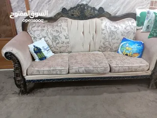  3 طقمين كنب وكاله للبيع