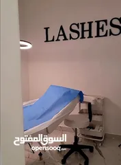  2 للبيع مركز تجميل عناية بالأظافر والرموش مجهز بالكامل وبموقع استراتيجي