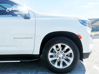  4 Chevrolet Premier Suburban - 2023 - White