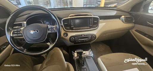  5 KIA Sorento - 2018 - brand as new - regular service