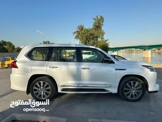  6 لكزس LX570 موديل 2016