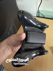  9 مستعمل بحالة جيدة جداً مع CD لأ توجد فيه اي مشاكل سبب البيع شراء منتج جديد مع أيادي X BOX 360 Kinect