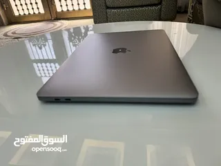  1 ماك بوك 2020