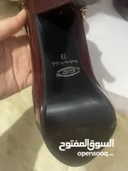  2 حذاء كعب عالي للبيع