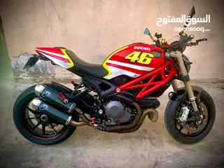  4 Ducati monster 1100 evo special edition
